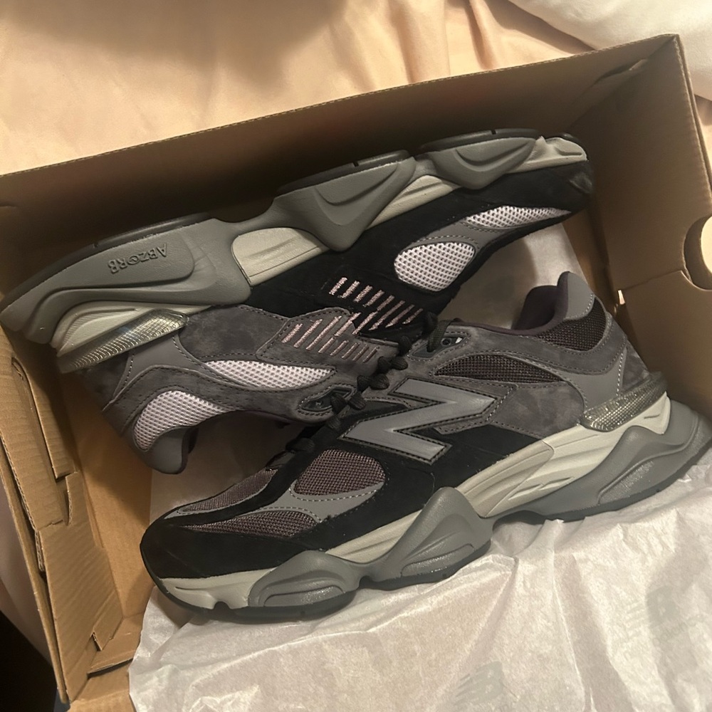 Brand new men’s new balance